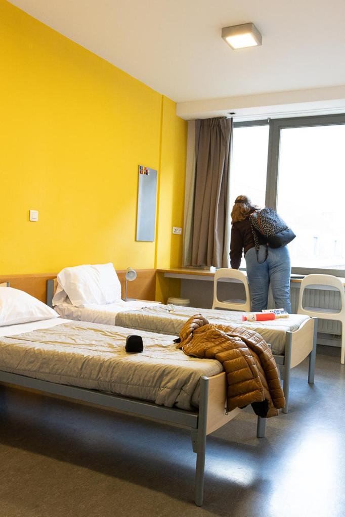 Youth Hostel Van Gogh Saint-Josse-ten-Noode ภายนอก รูปภาพ